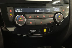 musta Nissan Qashqai 2017 kuva 23.