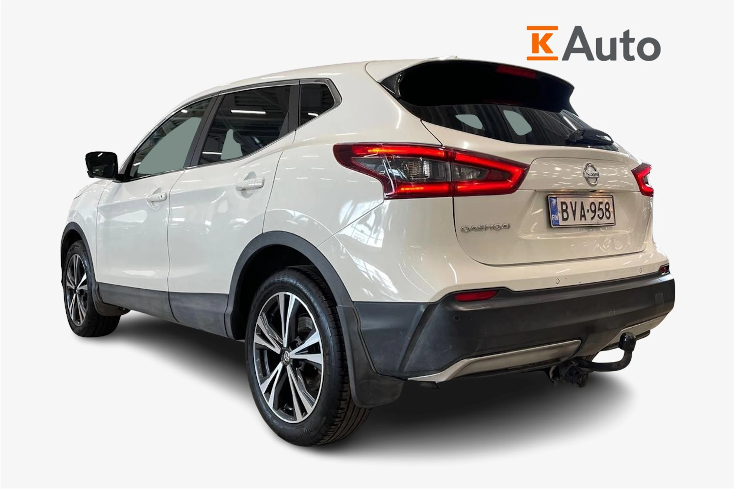 valkoinen Nissan Qashqai 2018 kuva 2.