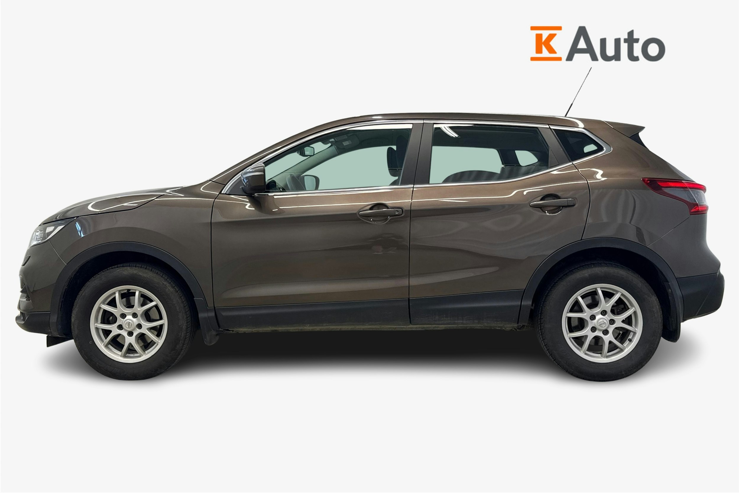 ruskea (beige) Nissan Qashqai 2018 kuva 6.