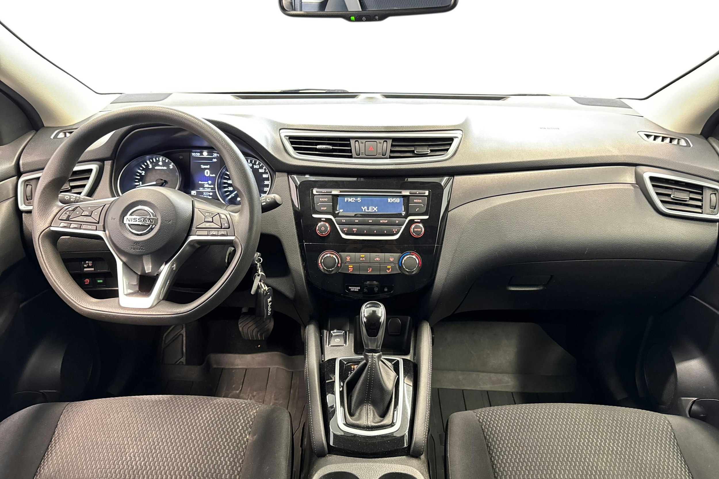 ruskea (beige) Nissan Qashqai 2018 kuva 9.