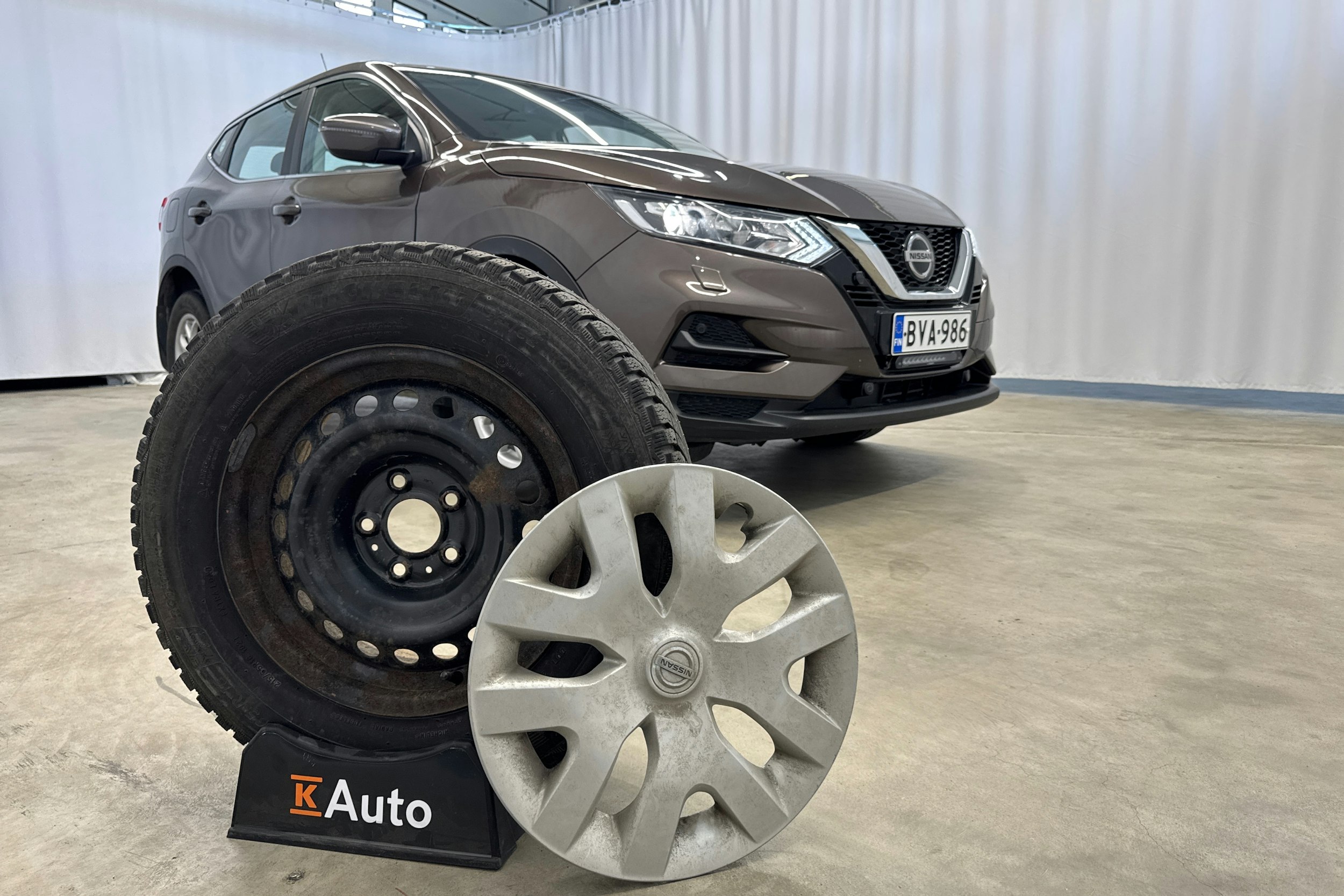 ruskea (beige) Nissan Qashqai 2018 kuva 25.