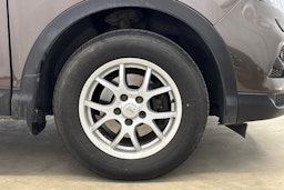 ruskea (beige) Nissan Qashqai 2018 kuva 26.