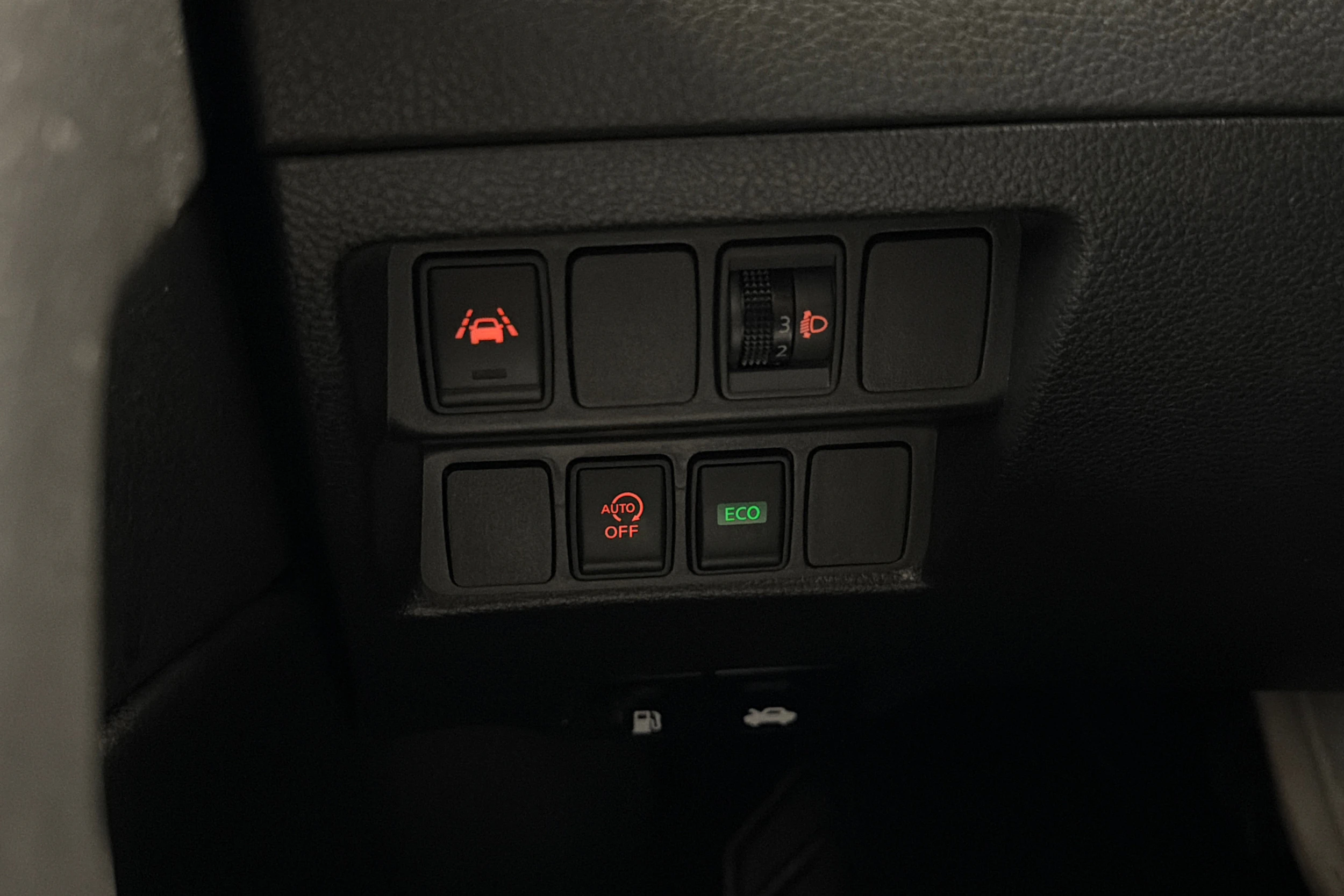 ruskea (beige) Nissan Qashqai 2018 kuva 17.