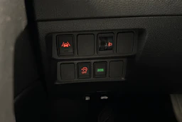 ruskea (beige) Nissan Qashqai 2018 kuva 17.