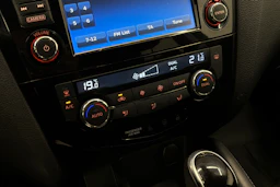 ruskea (beige) Nissan Qashqai 2018 kuva 20.