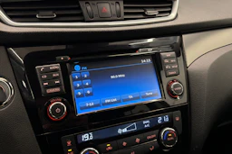 ruskea (beige) Nissan Qashqai 2018 kuva 21.