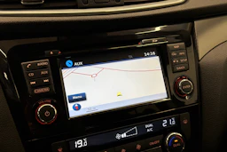 ruskea (beige) Nissan Qashqai 2018 kuva 22.