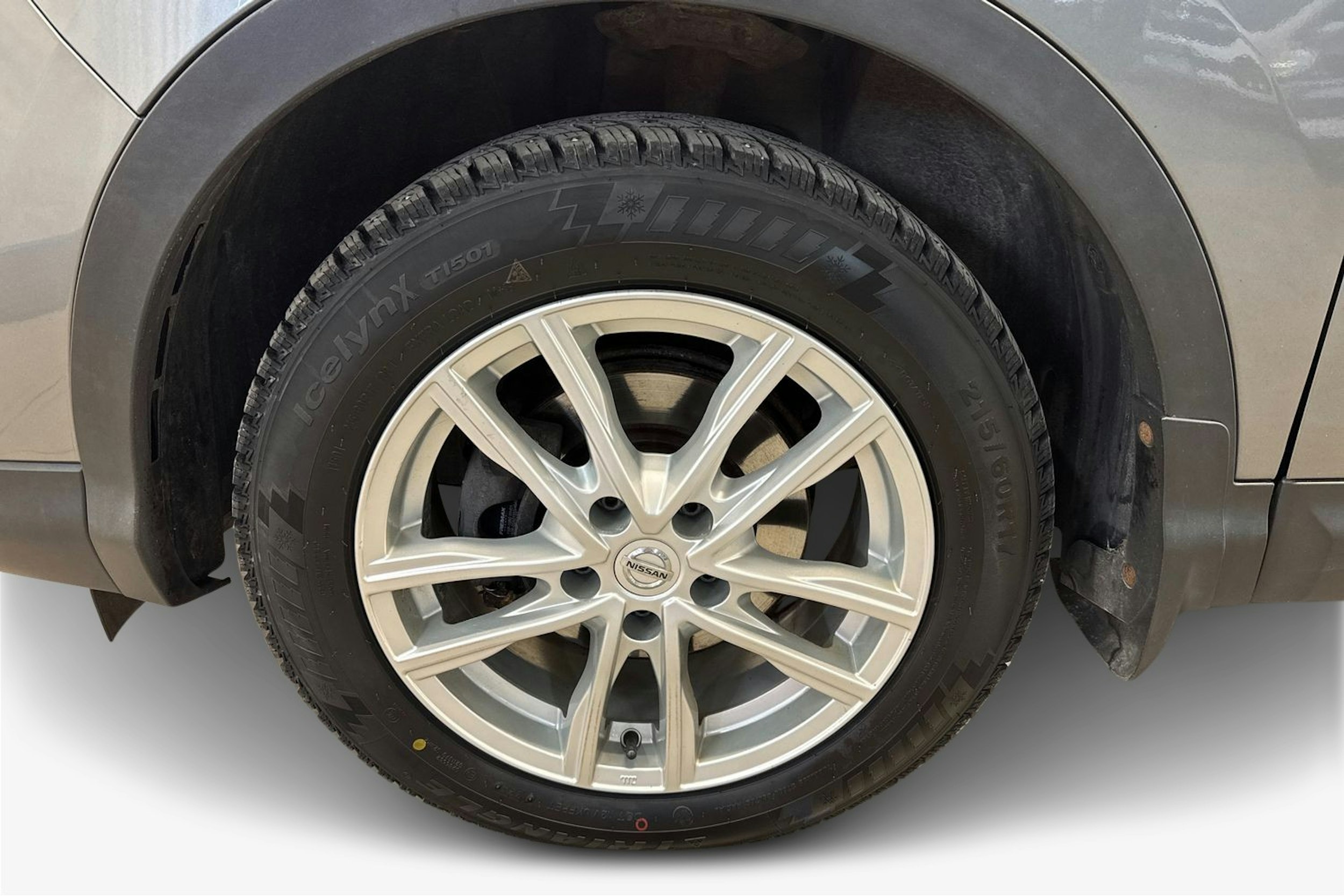 Harmaa Nissan Qashqai 2018 kuva 11.