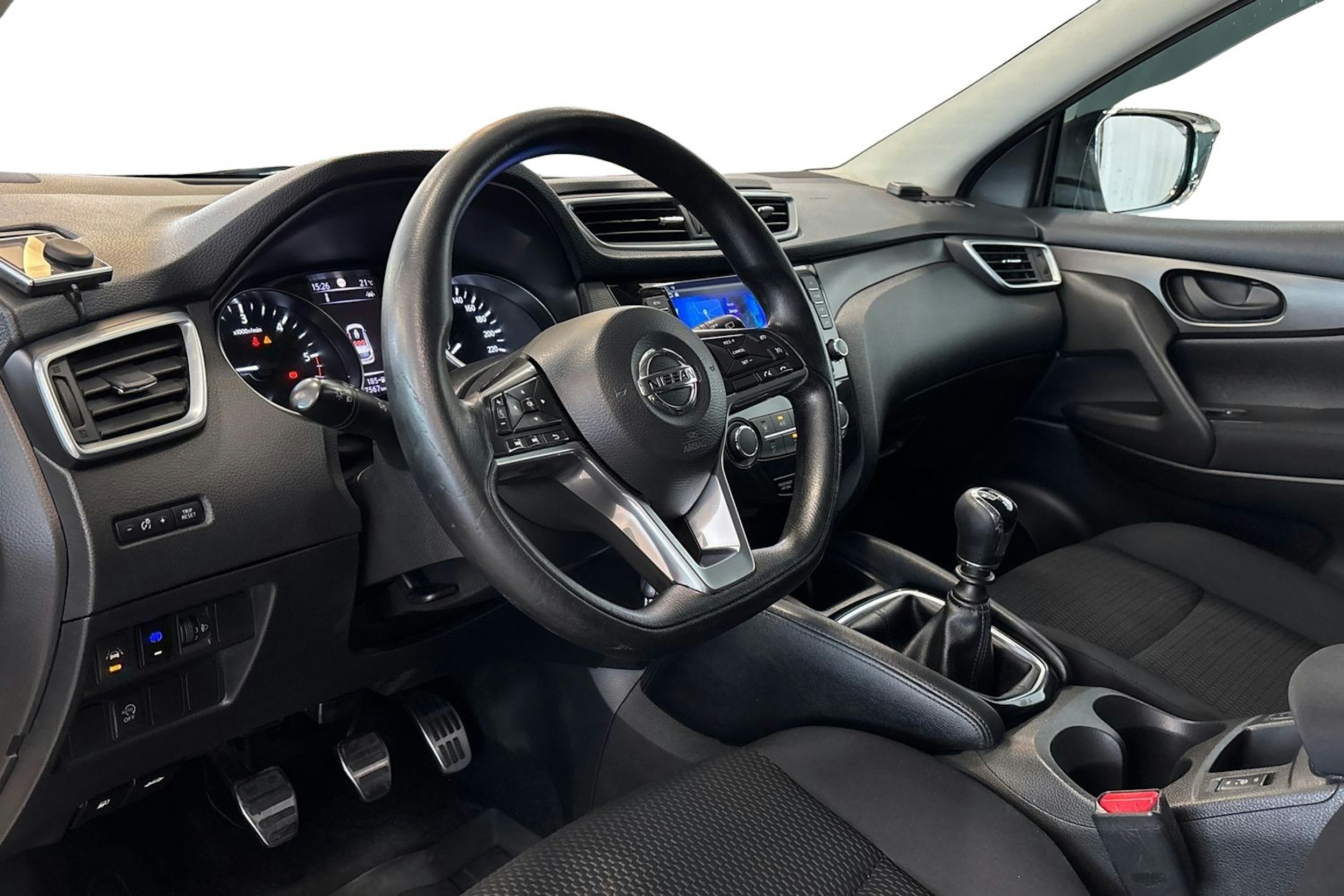 valkoinen Nissan Qashqai 2018 kuva 7.