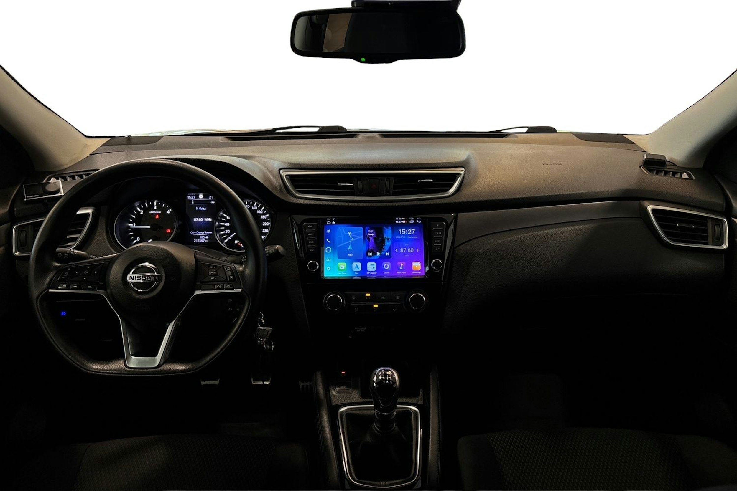valkoinen Nissan Qashqai 2018 kuva 9.