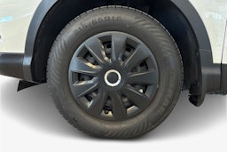 valkoinen Nissan Qashqai 2018 kuva 11.