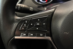valkoinen Nissan Qashqai 2018 kuva 16.