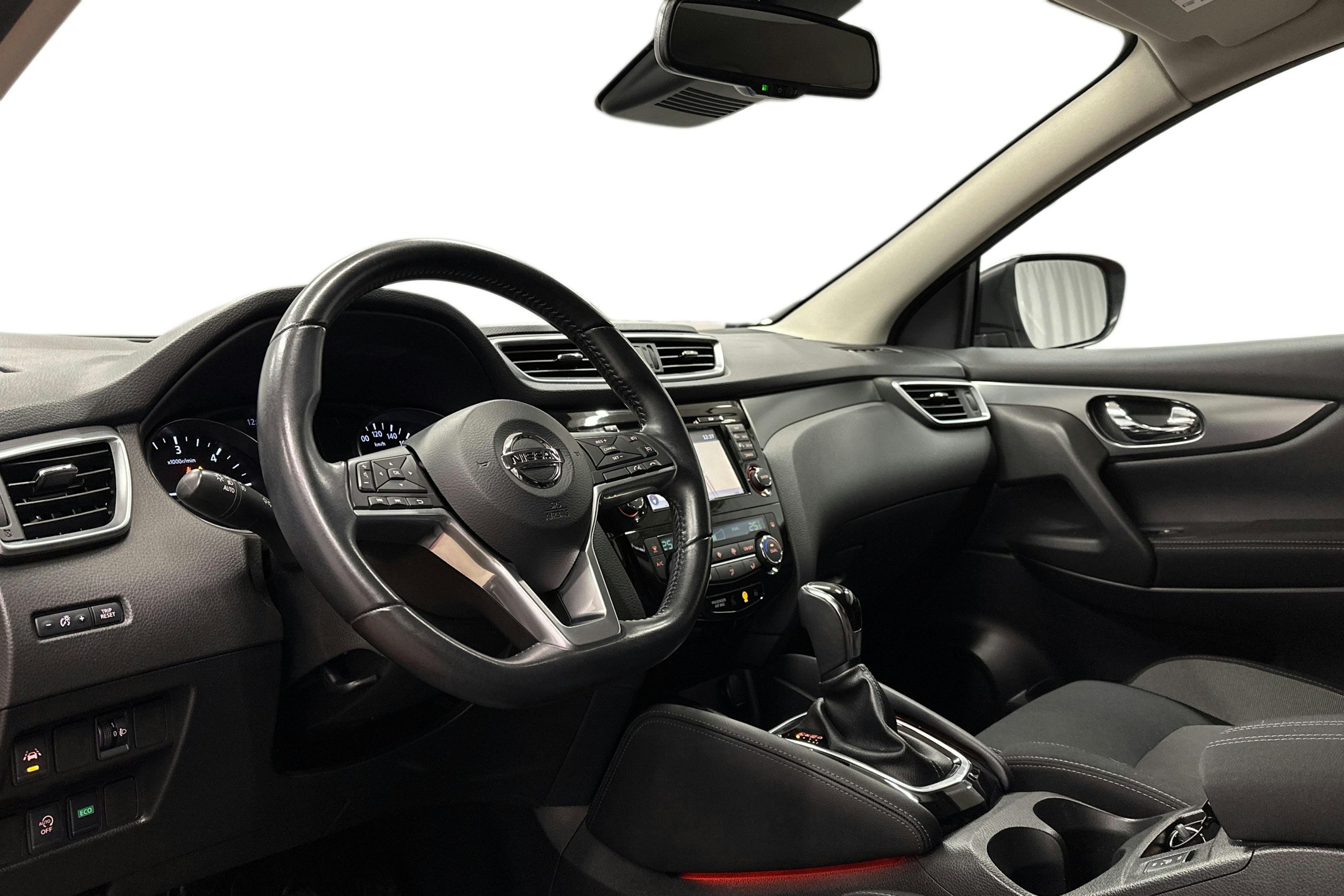 punainen Nissan Qashqai 2018 kuva 7.