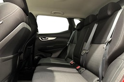 punainen Nissan Qashqai 2018 kuva 10.
