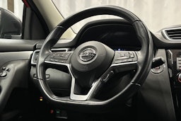 punainen Nissan Qashqai 2018 kuva 16.