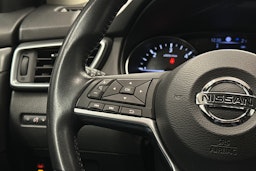 punainen Nissan Qashqai 2018 kuva 17.