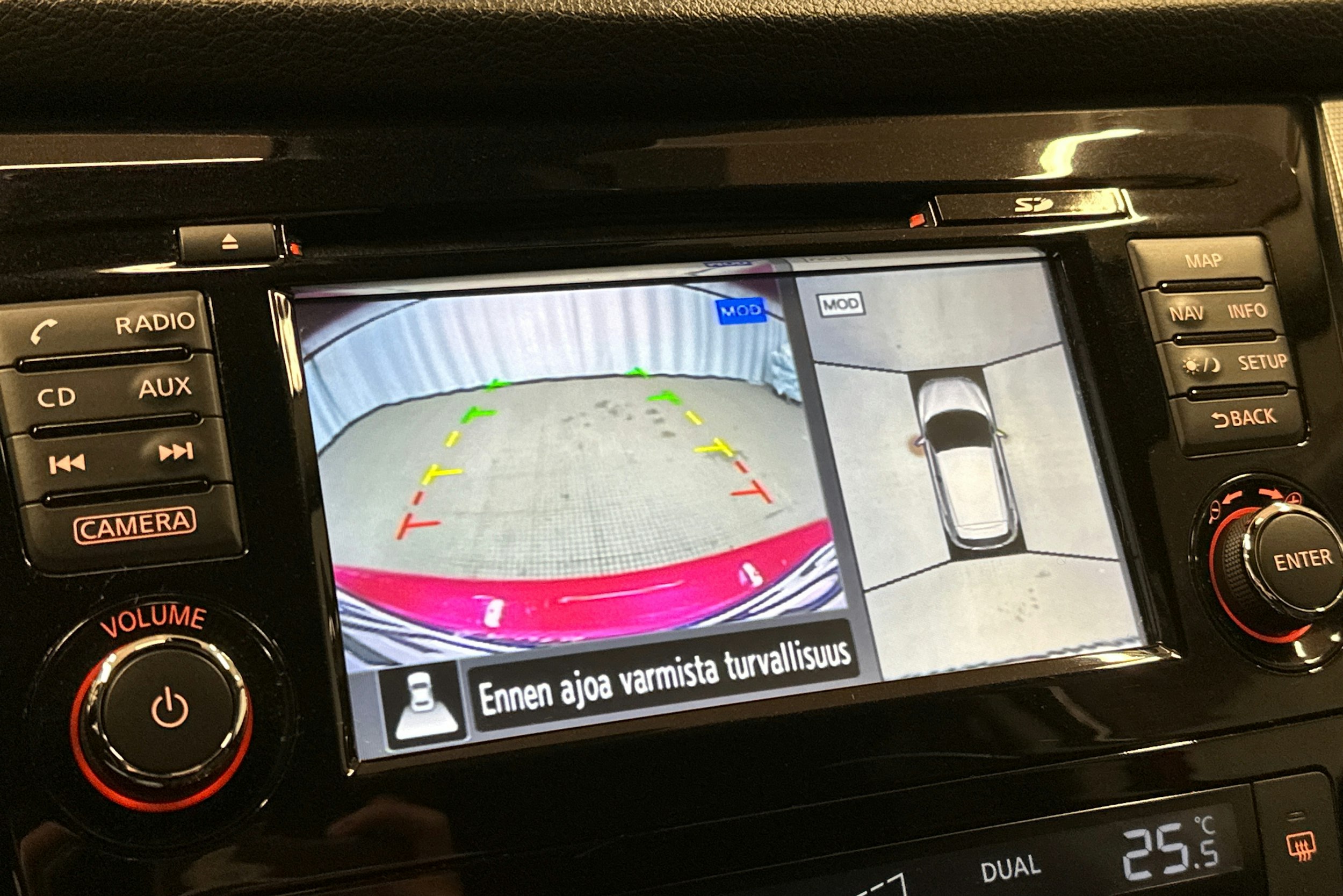 punainen Nissan Qashqai 2018 kuva 22.