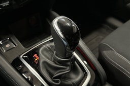 punainen Nissan Qashqai 2018 kuva 24.