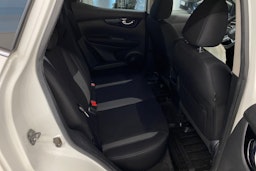 valkoinen Nissan Qashqai 2018 kuva 15.