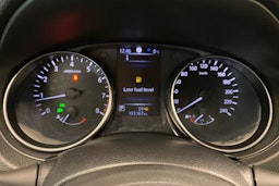 valkoinen Nissan Qashqai 2018 kuva 19.