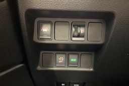 valkoinen Nissan Qashqai 2018 kuva 22.