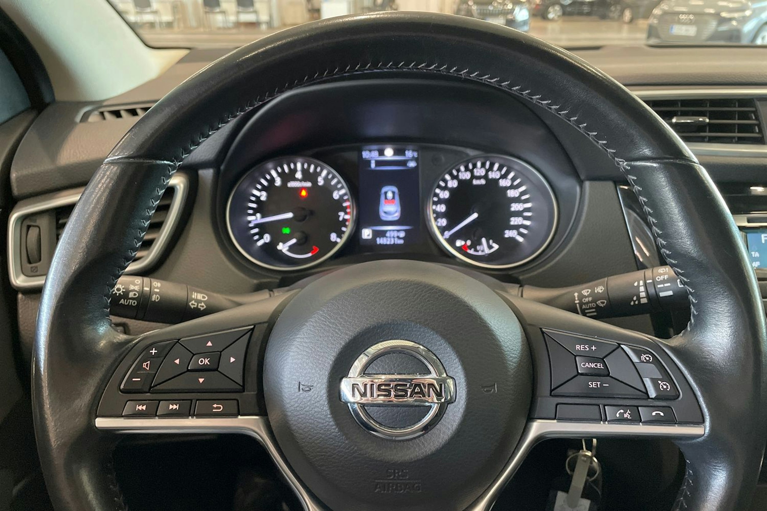 punainen Nissan Qashqai 2018 kuva 12.
