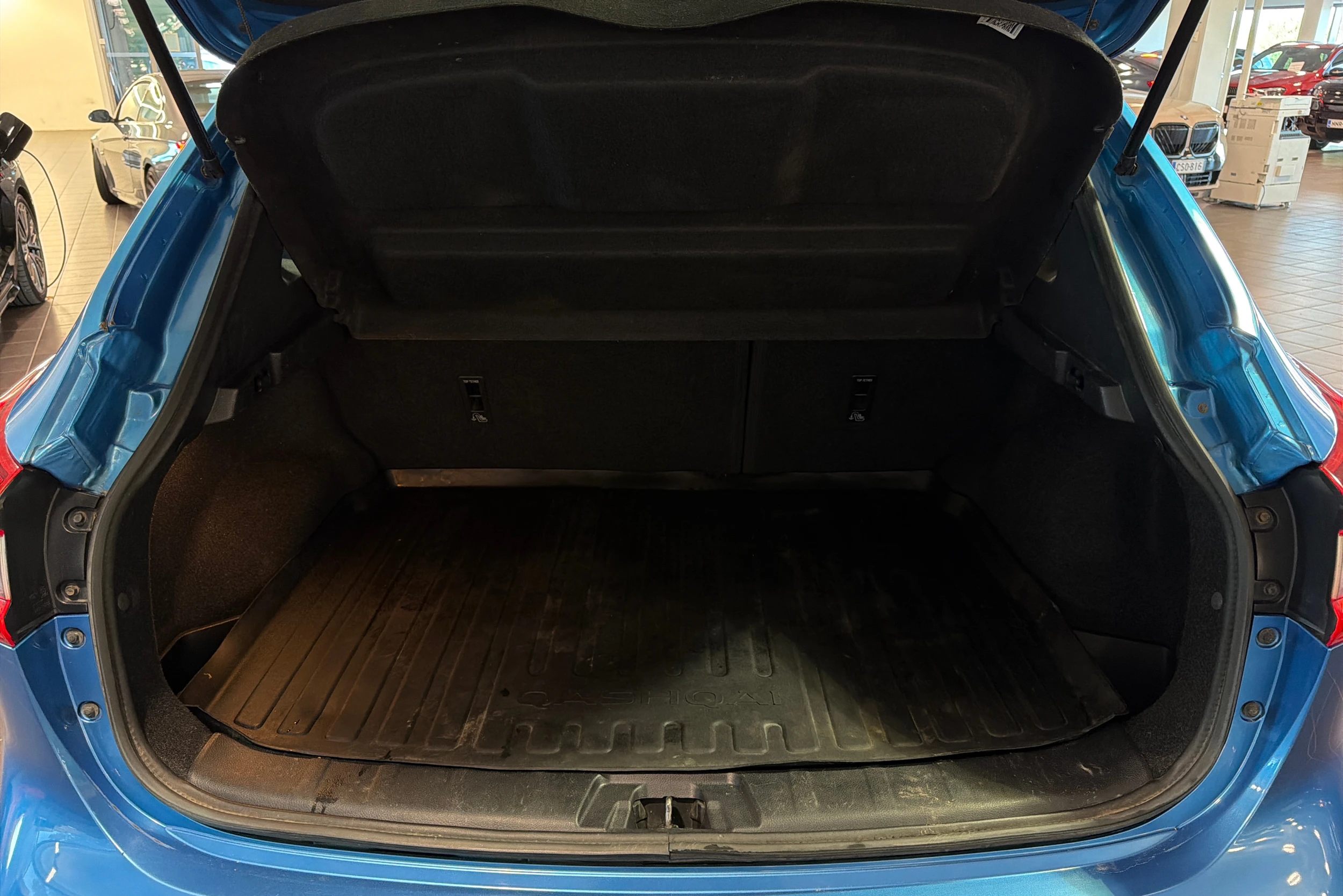 sininen Nissan Qashqai 2018 kuva 11.