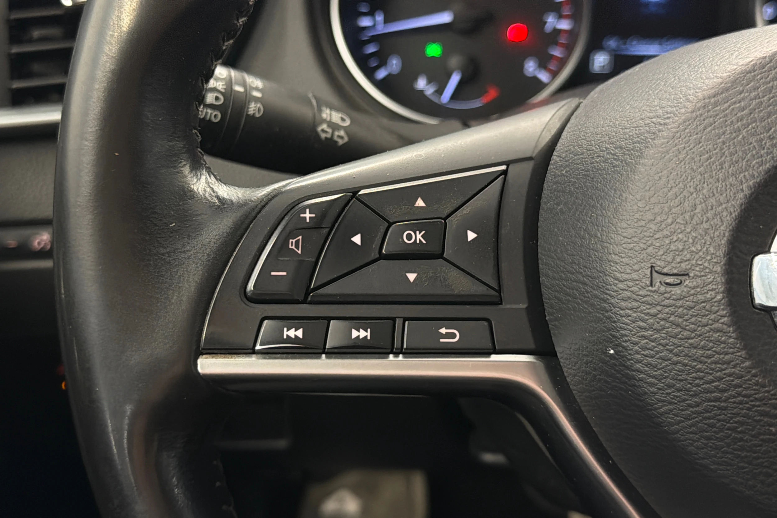 sininen Nissan Qashqai 2018 kuva 14.