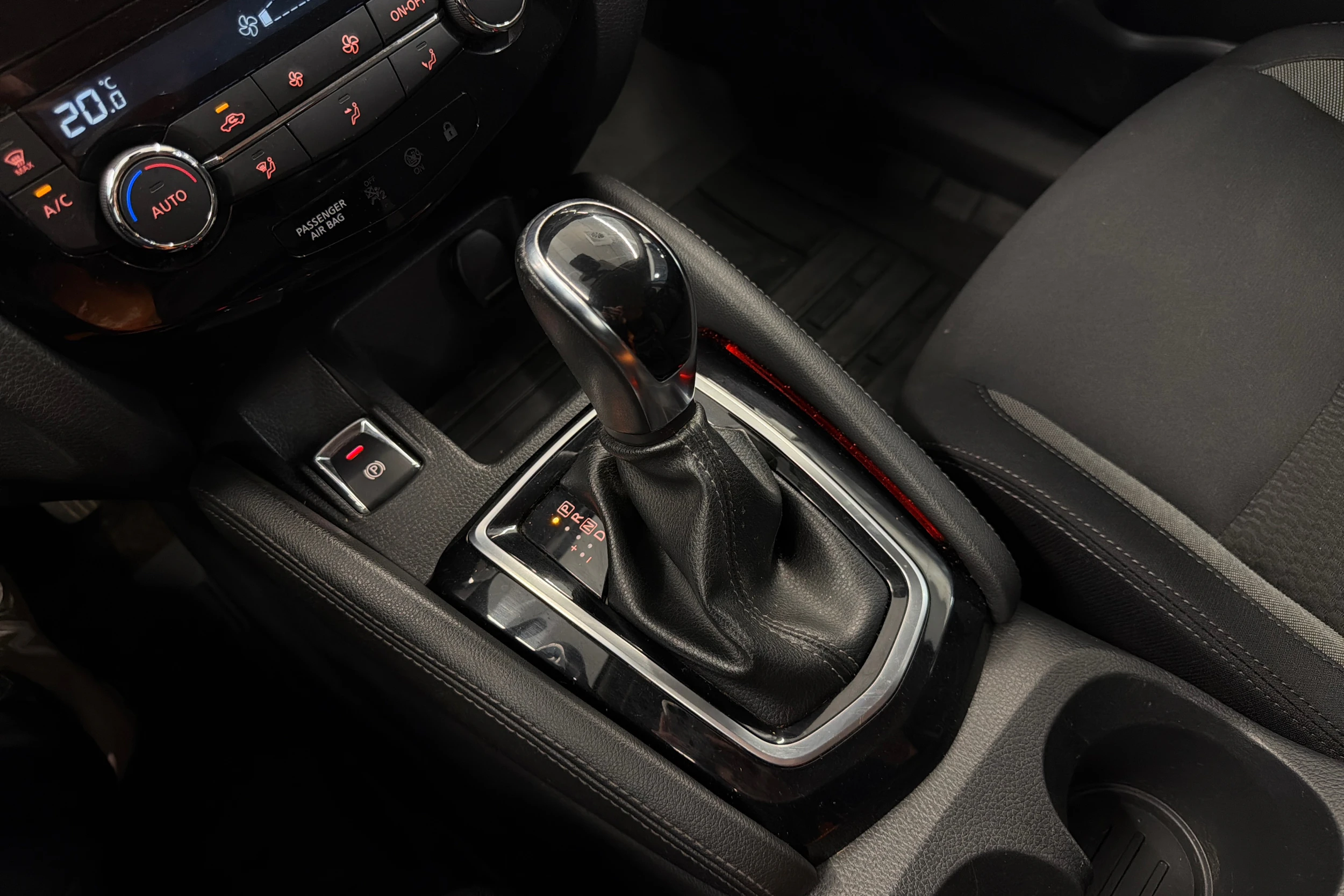 sininen Nissan Qashqai 2018 kuva 19.