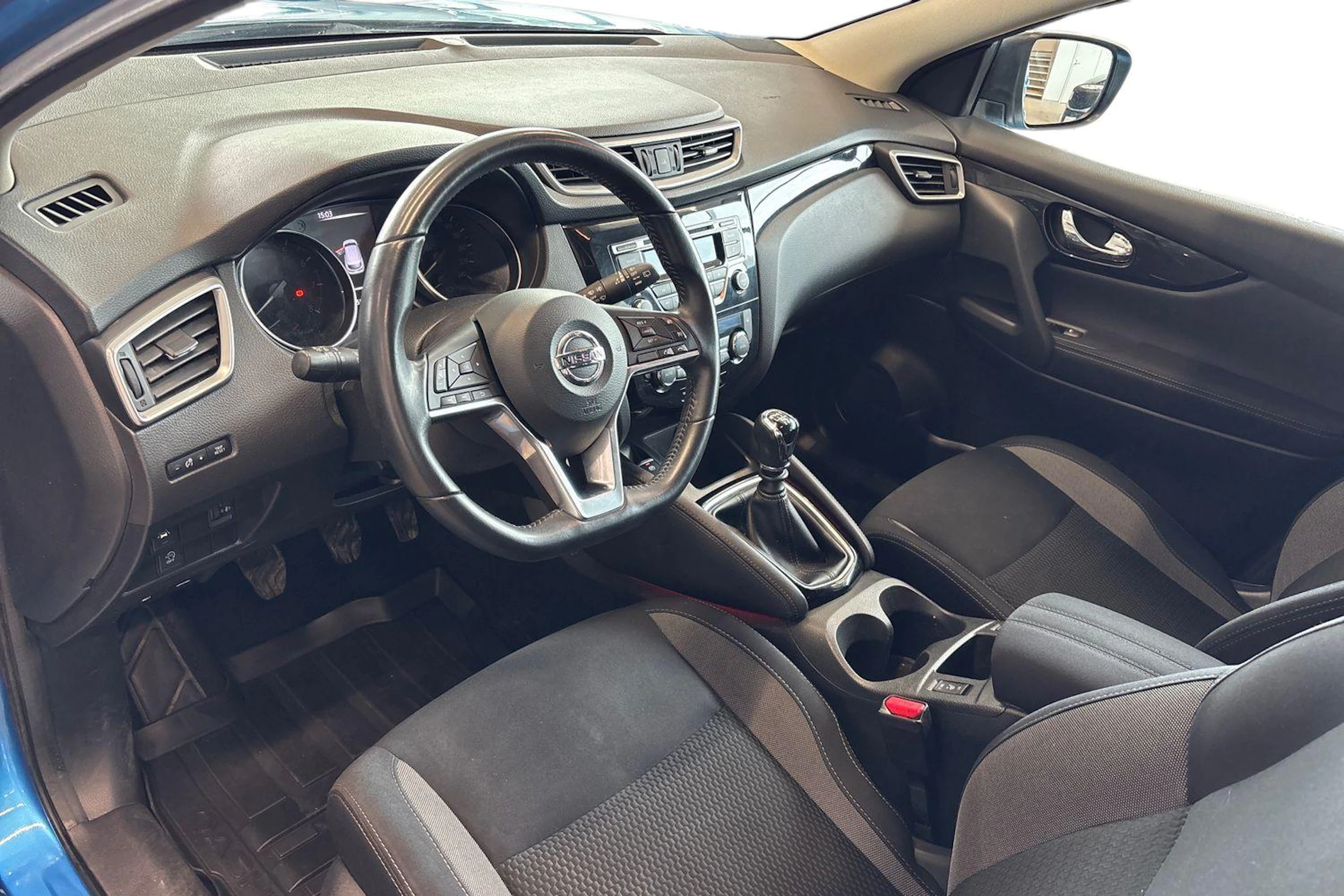 sininen Nissan Qashqai 2018 kuva 8.