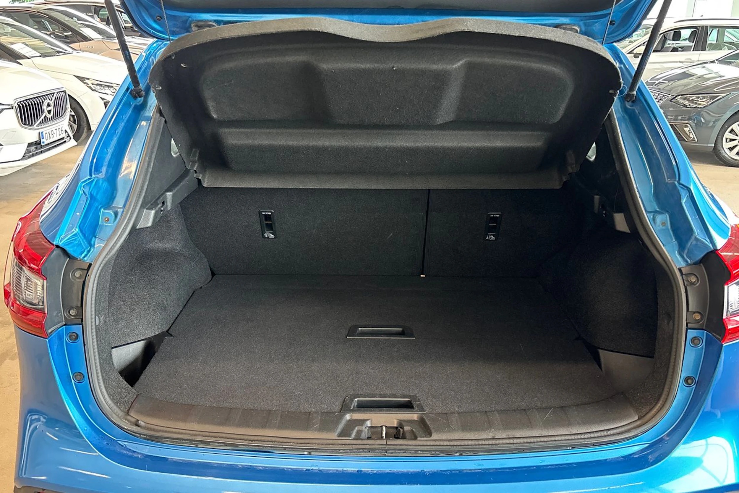 sininen Nissan Qashqai 2018 kuva 16.