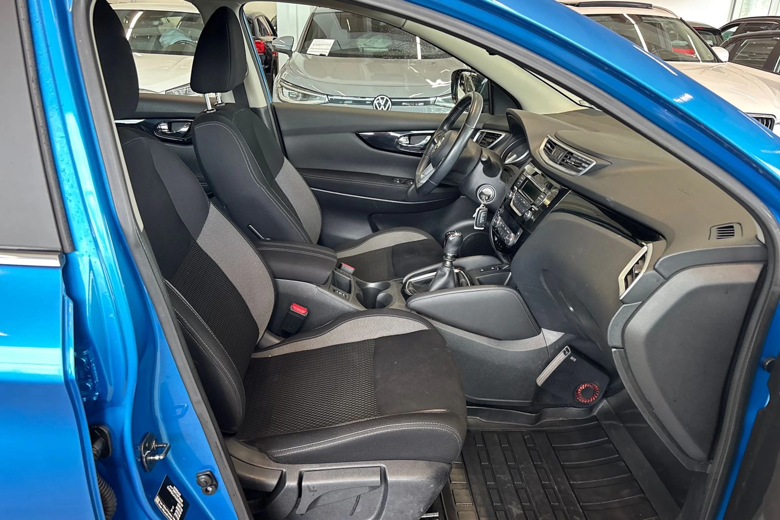 sininen Nissan Qashqai 2018 kuva 18.