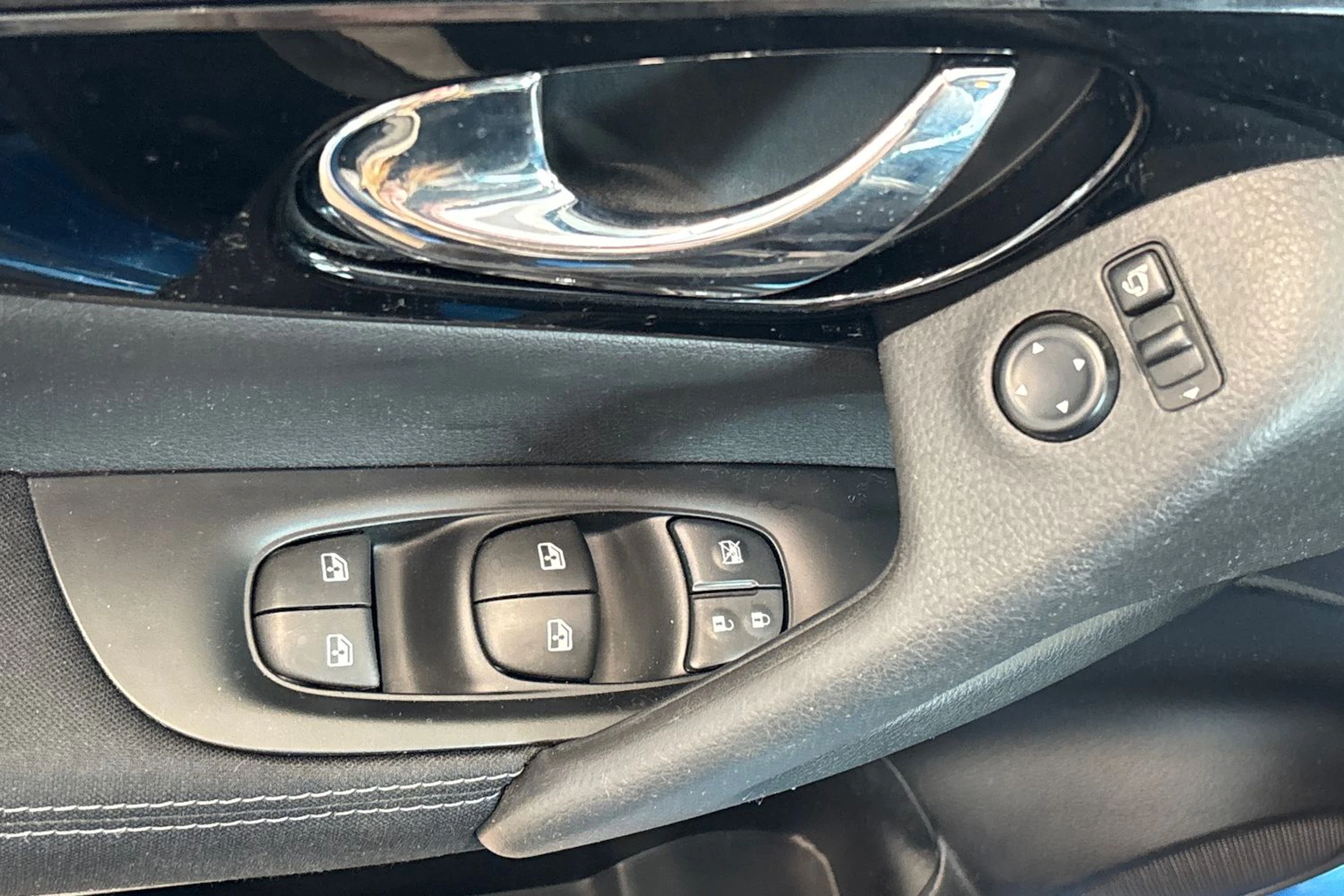 sininen Nissan Qashqai 2018 kuva 28.
