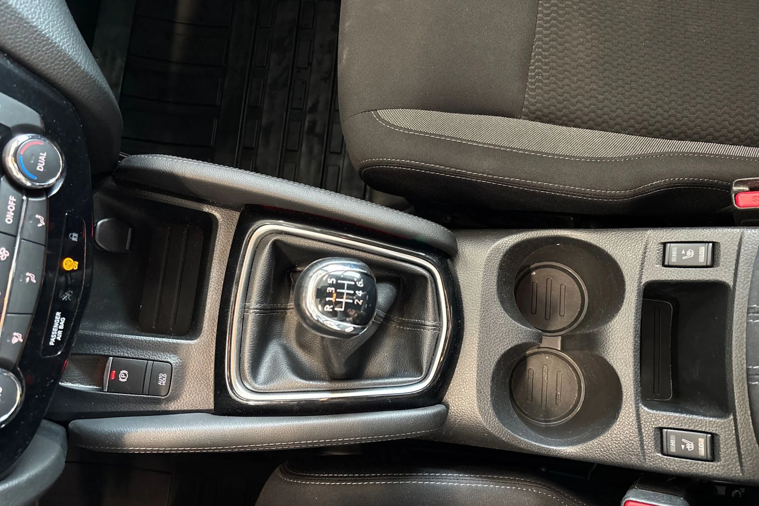 sininen Nissan Qashqai 2018 kuva 33.