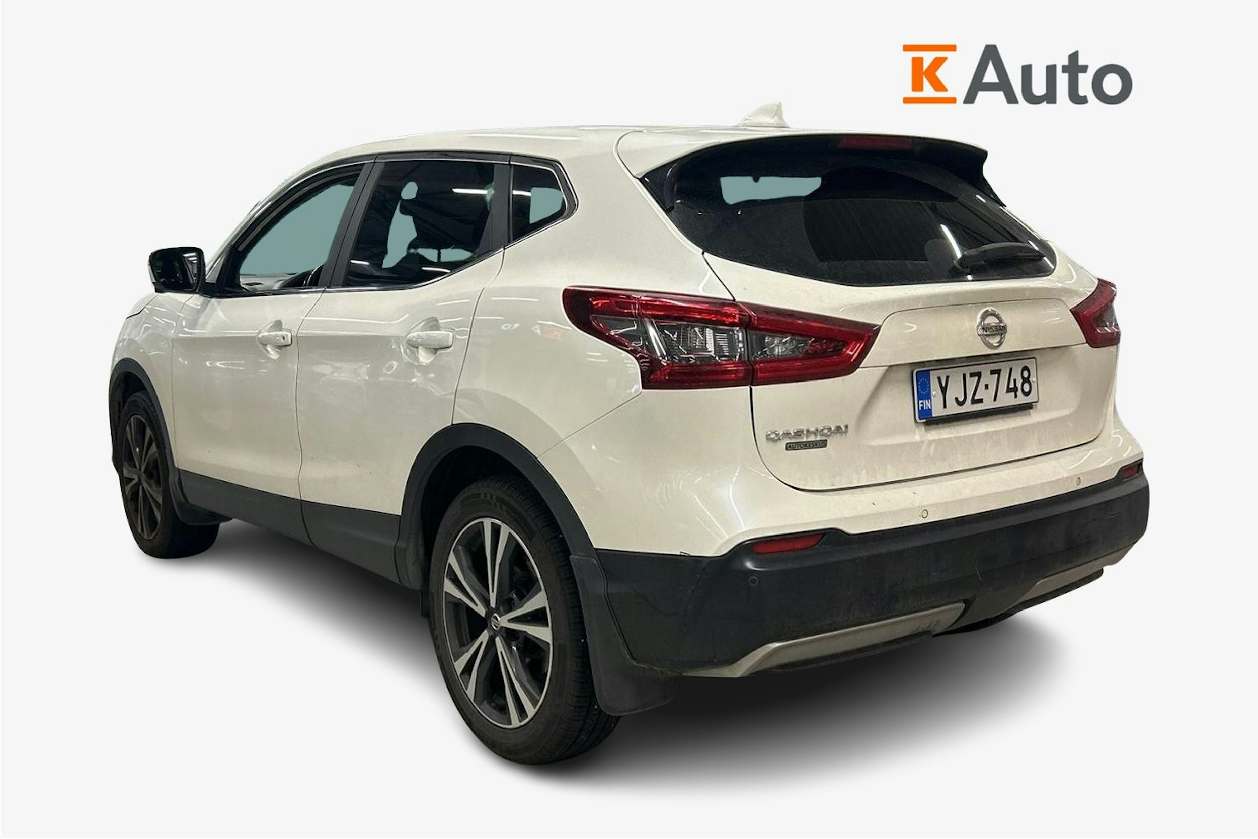 valkoinen Nissan Qashqai 2018 kuva 2.