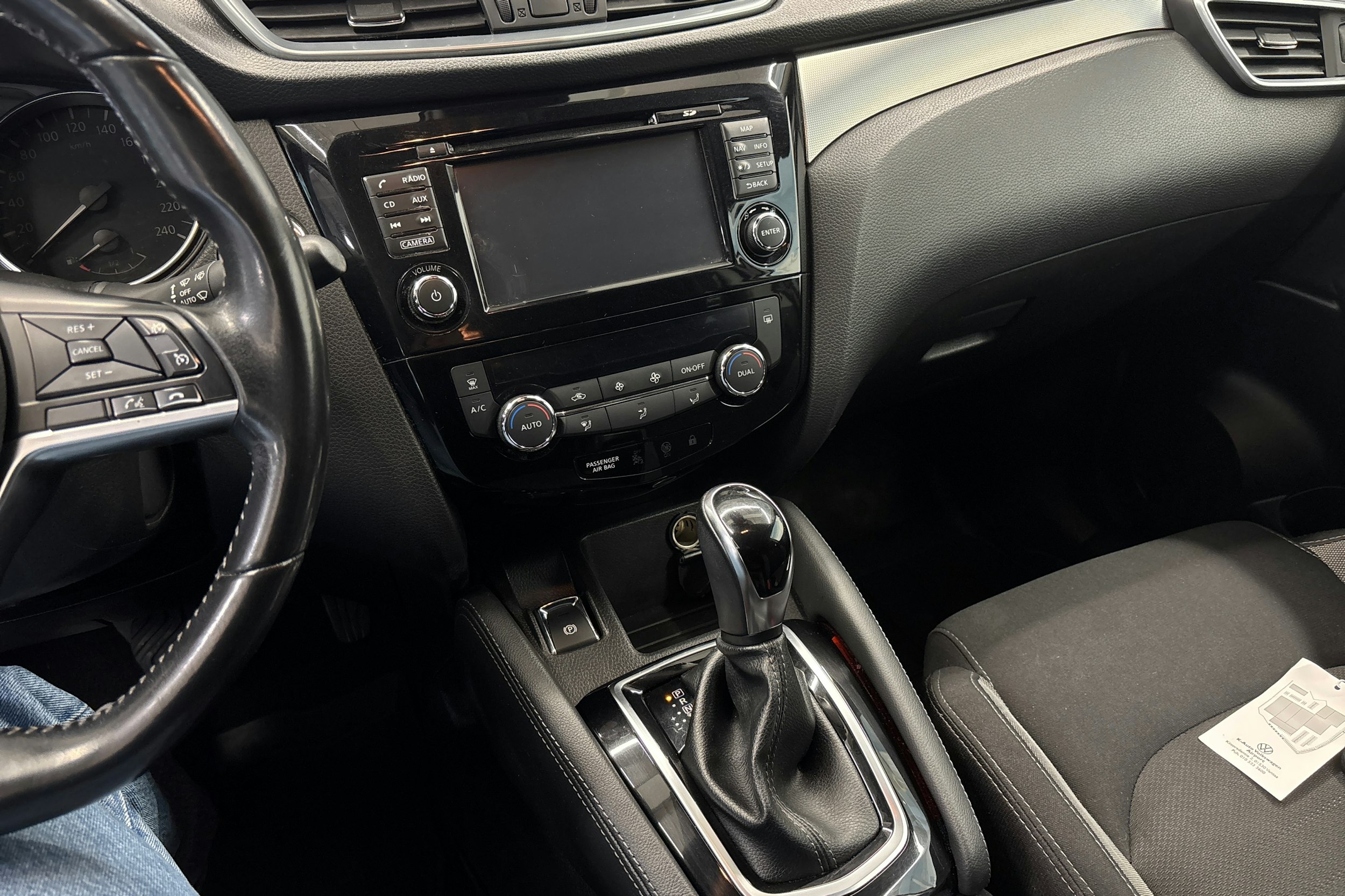 harmaa Nissan Qashqai 2018 kuva 14.