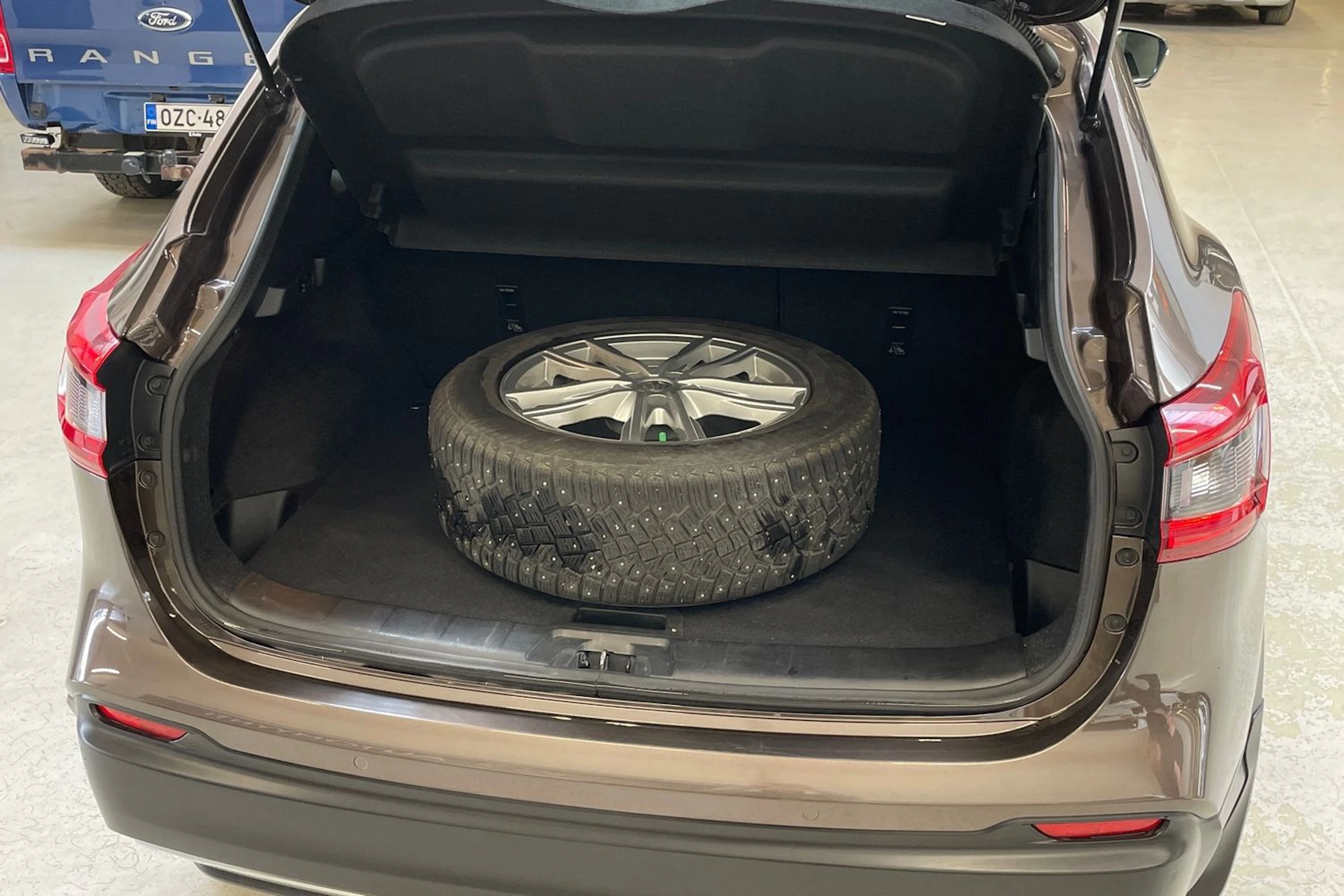 ruskea (beige) Nissan Qashqai 2018 kuva 11.