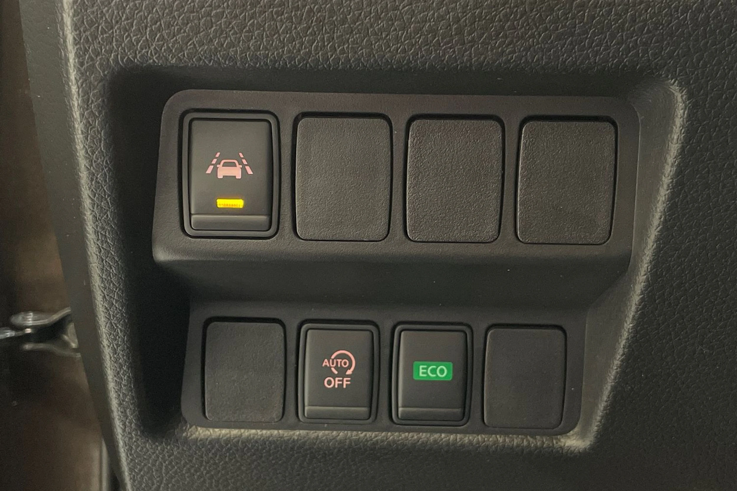 ruskea (beige) Nissan Qashqai 2018 kuva 17.