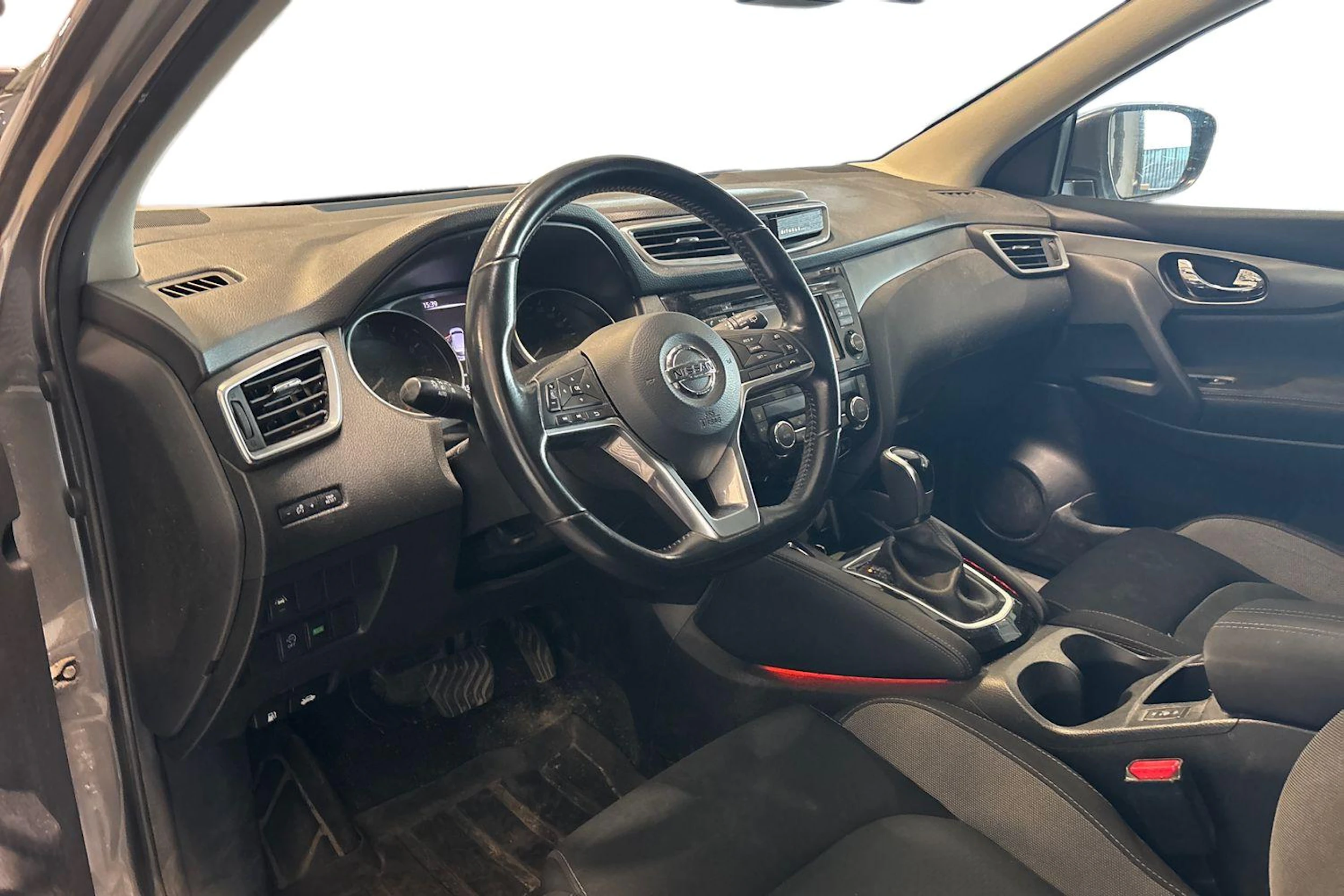 harmaa Nissan Qashqai 2018 kuva 3.