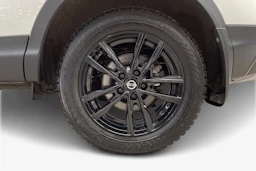 Valkoinen Nissan Qashqai 2018 kuva 9.