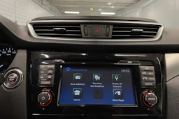 Valkoinen Nissan Qashqai 2018 kuva 15.