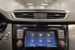 Valkoinen Nissan Qashqai 2018 kuva 18.