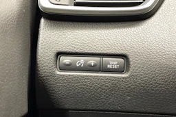 Valkoinen Nissan Qashqai 2018 kuva 20.