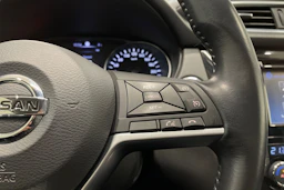 Valkoinen Nissan Qashqai 2018 kuva 23.