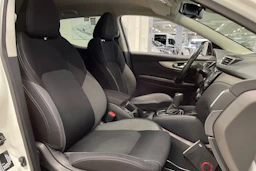 Valkoinen Nissan Qashqai 2018 kuva 25.