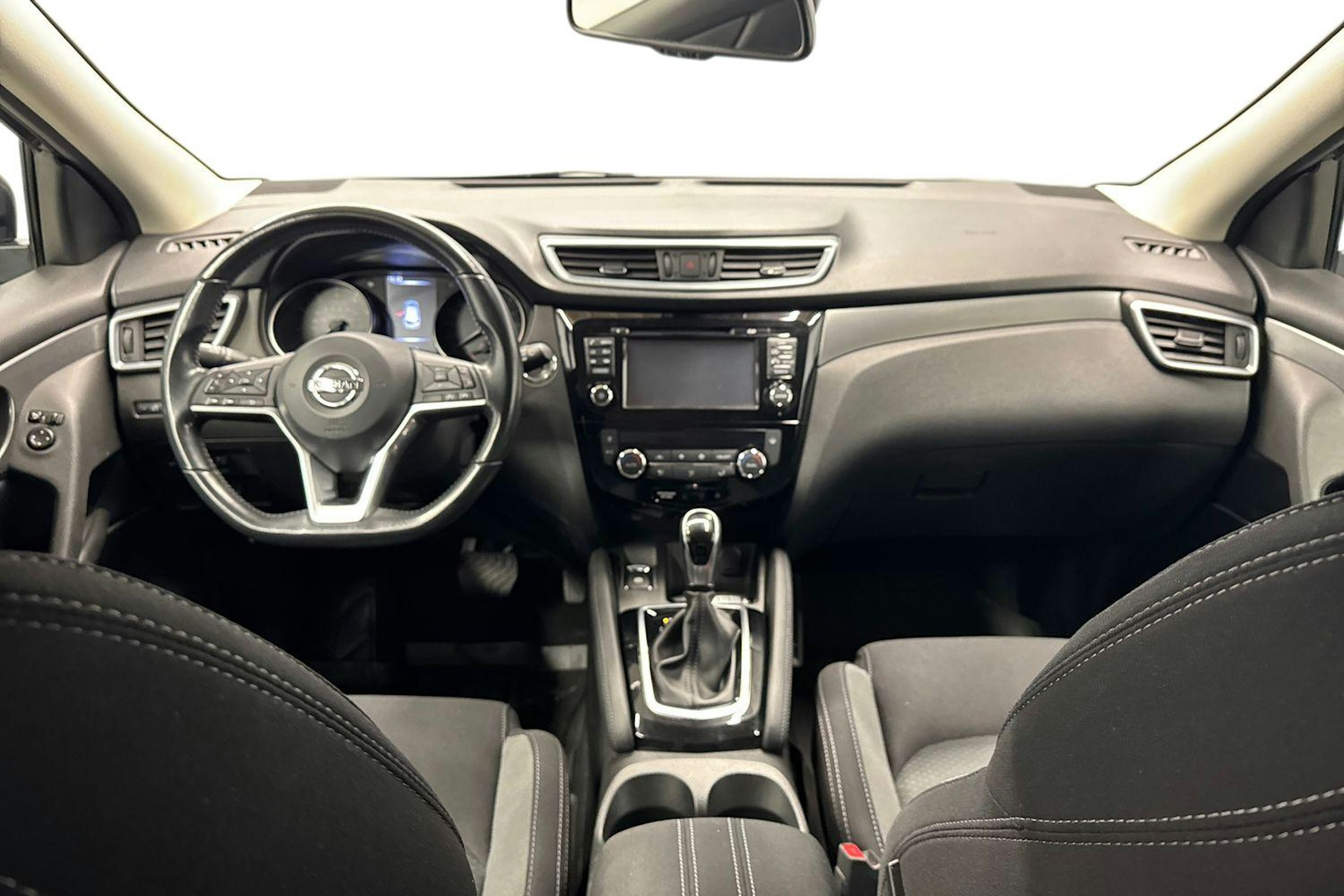 violetti Nissan Qashqai 2019 kuva 9.