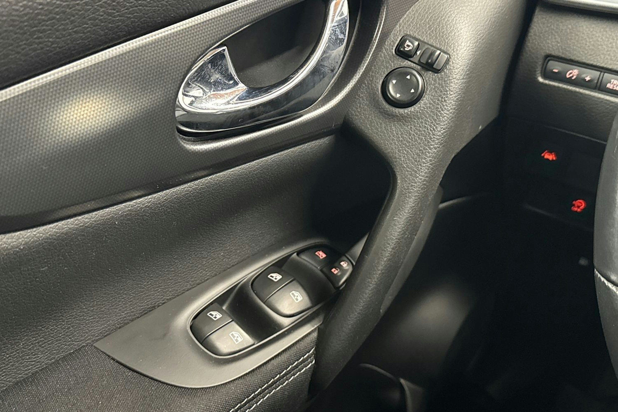 violetti Nissan Qashqai 2019 kuva 24.