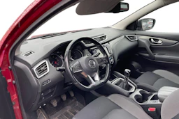 punainen Nissan Qashqai 2019 kuva 3.