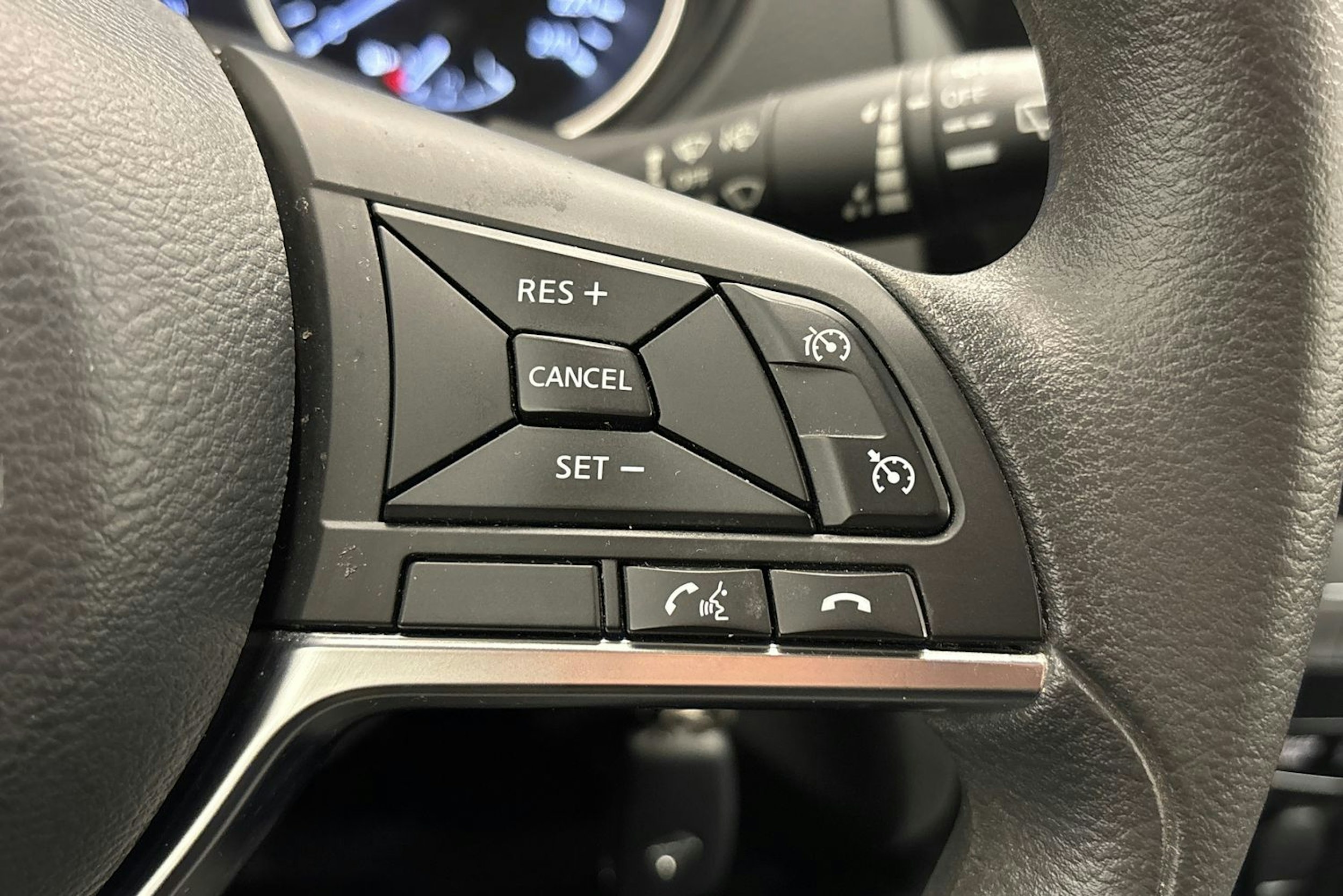 harmaa Nissan Qashqai 2019 kuva 17.