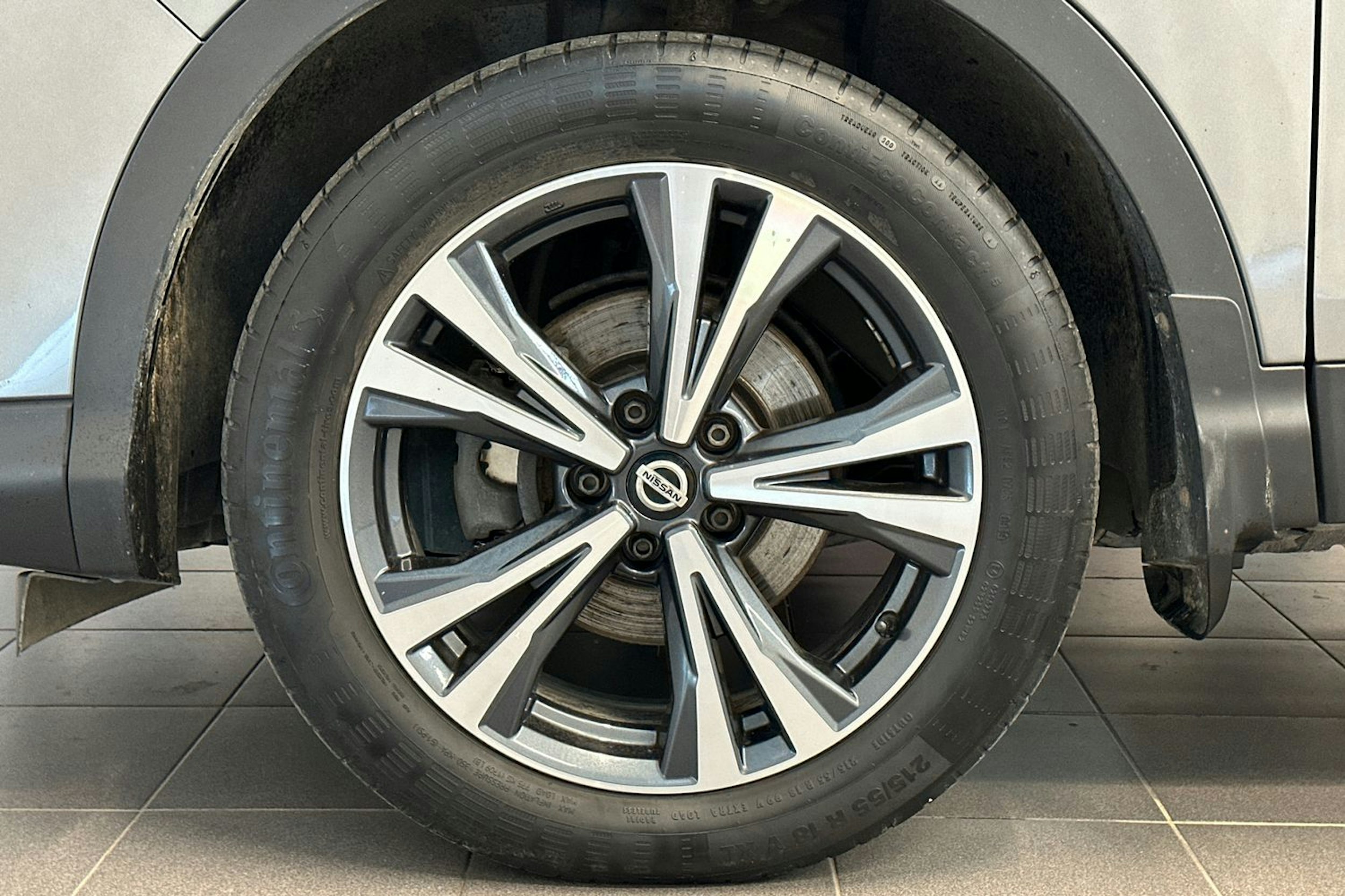 harmaa Nissan Qashqai 2019 kuva 11.